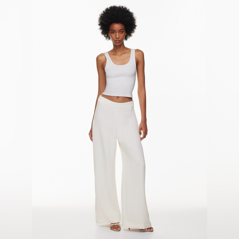 Wilfred Evolution Pant
Flat-front wide-leg crepe pants